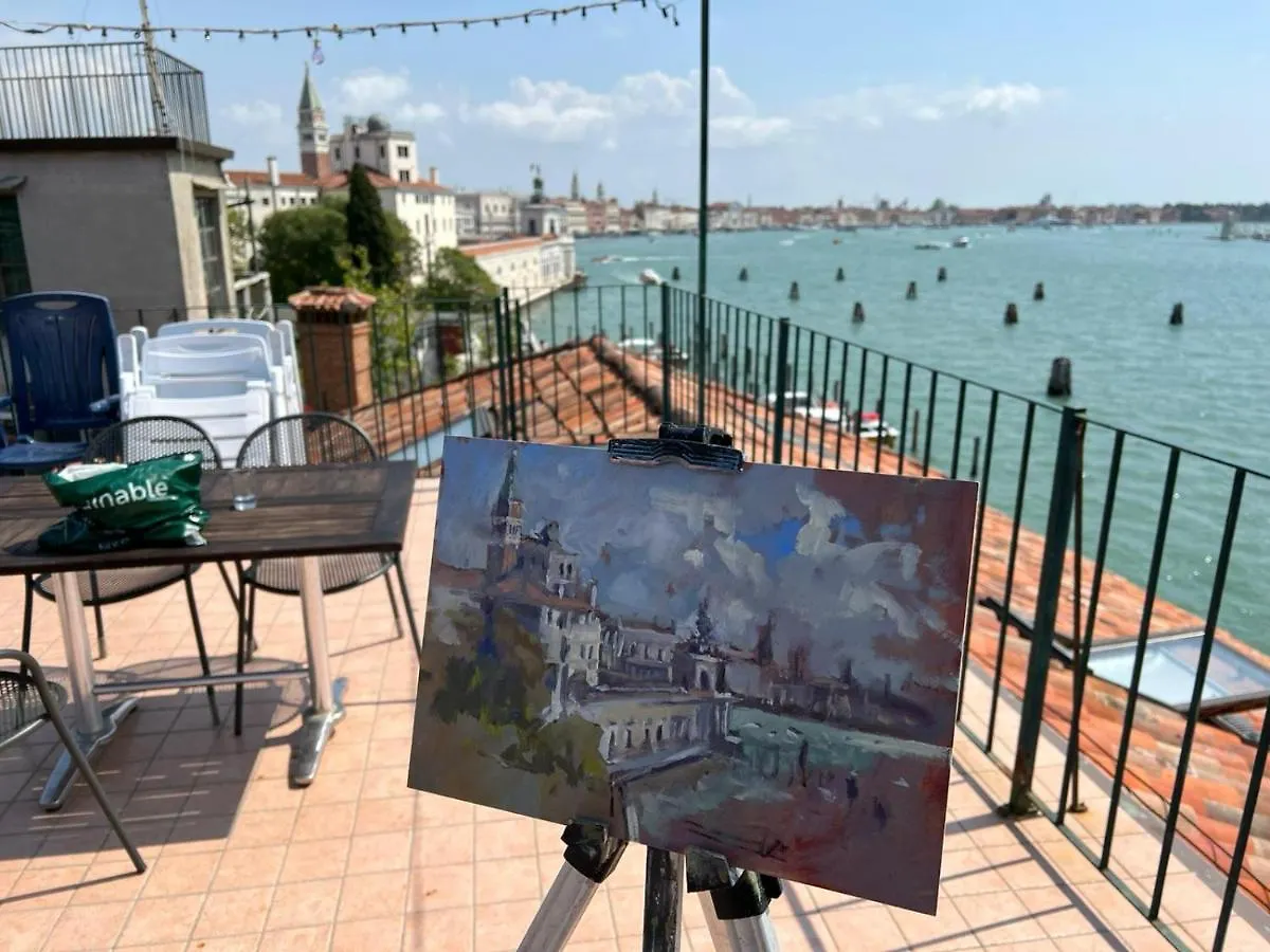 Mimi'S Loft Apartment Venice